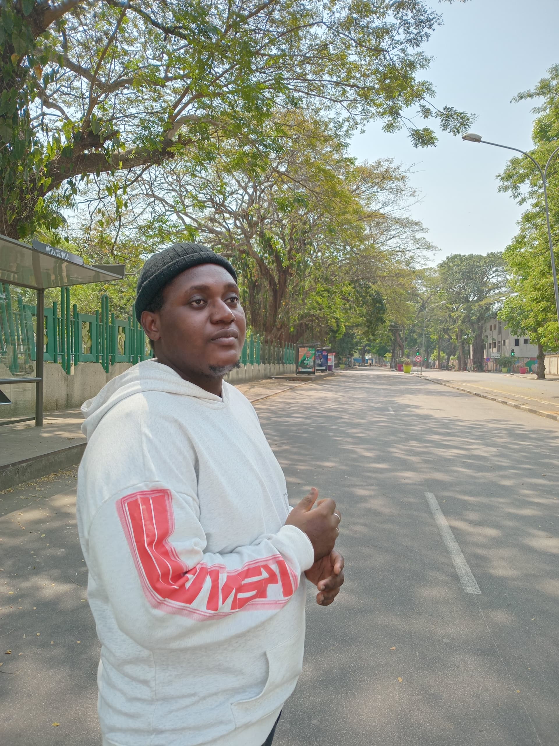 Perez - Tailwind CSS Personal Portfolio Template